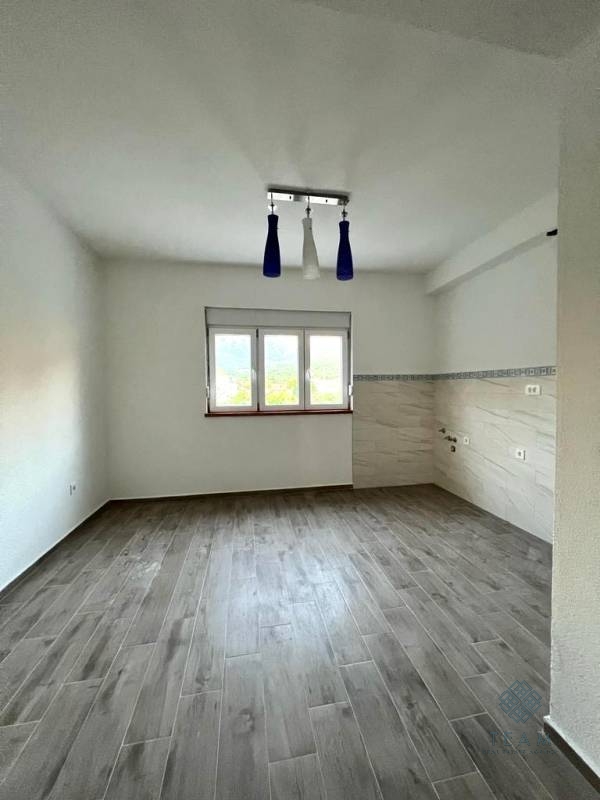 Bar, Šušanj, dvosoban stan 83m²