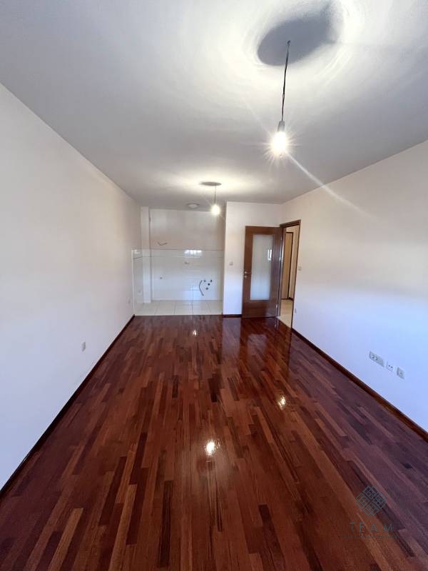 Podgorica, Stari Aerodrom, jednosoban stan 44m2