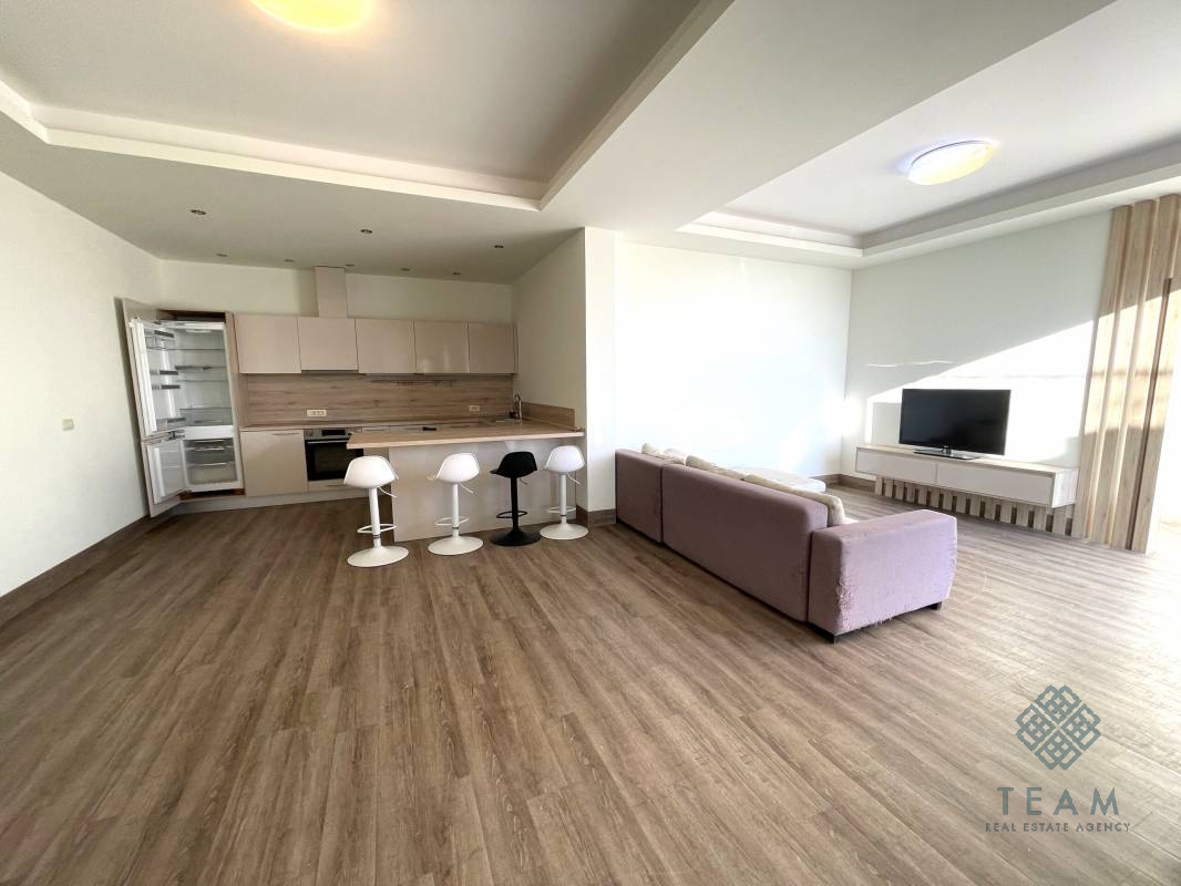 Herceg Novi, Topla, trosoban penthouse 217m²
