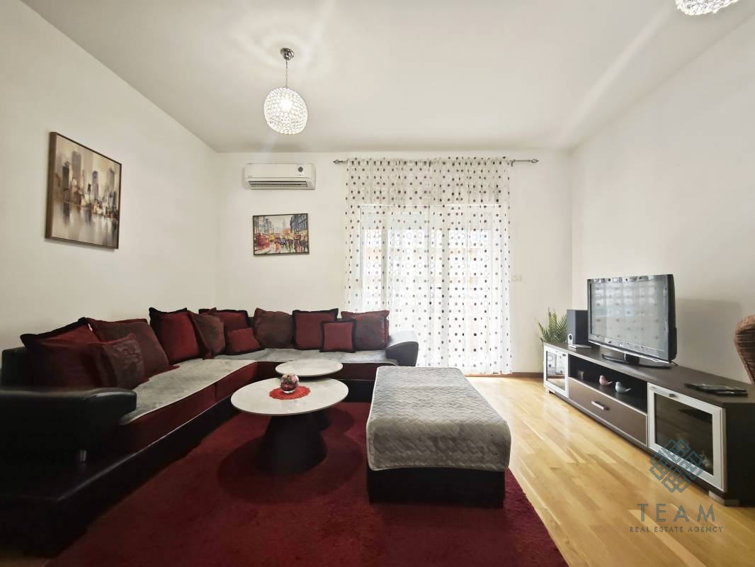 Podgorica, City kvart, dvosoban stan 74m²