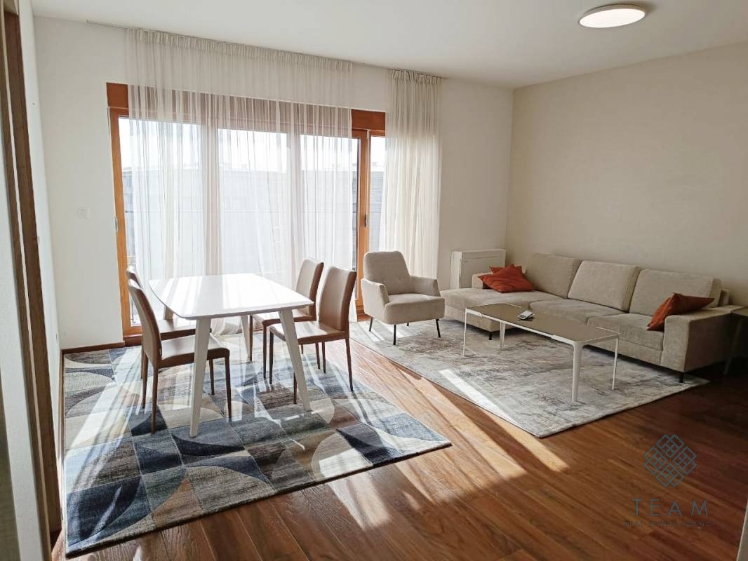 Podgorica, Master kvart, trosoban dupleks 127m²