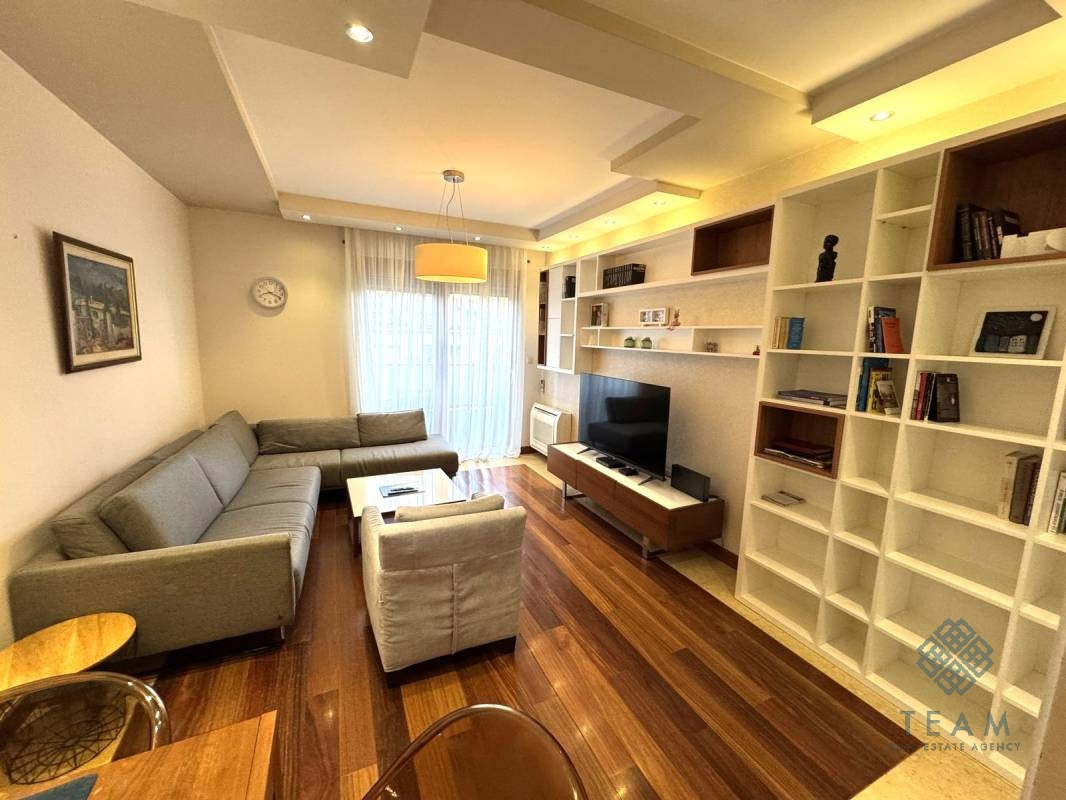 Podgorica, Centar grada, dvosoban stan 74m²