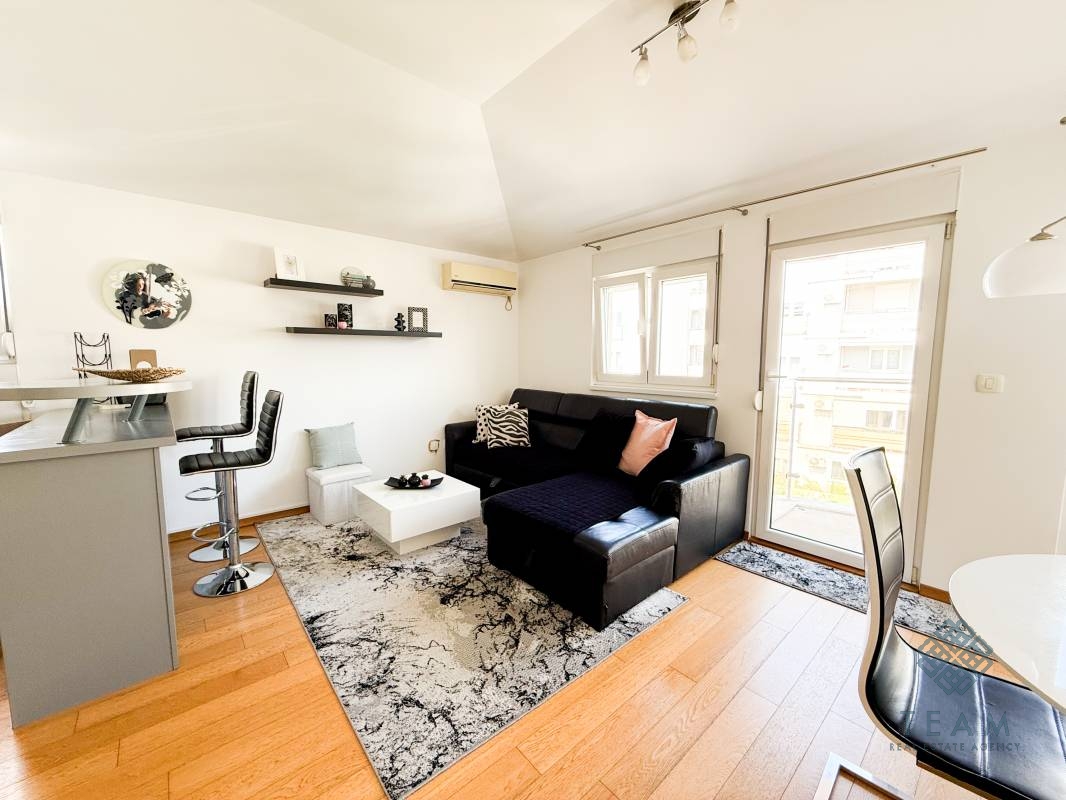 Podgorica, Blok 9, jednosoban stan 47m²