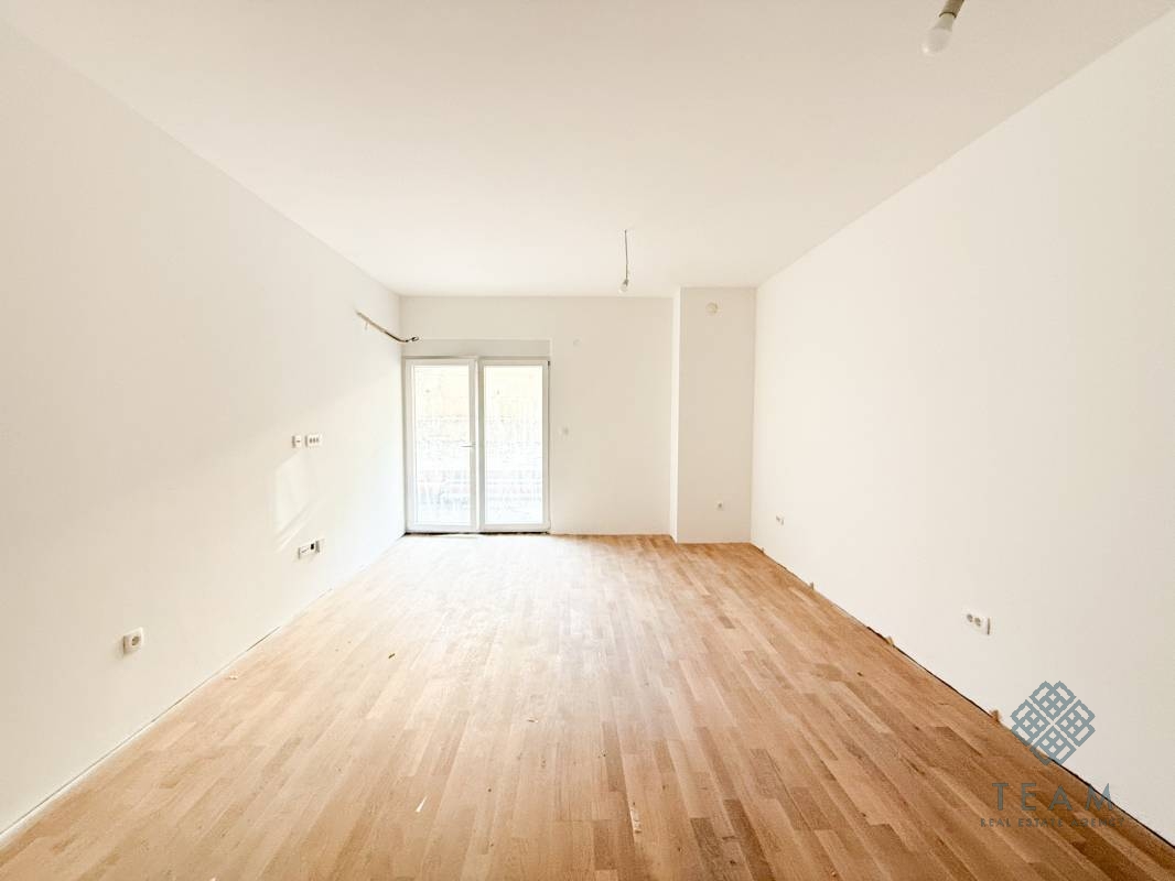 Podgorica, Momišići, 53m² tek yatak odalı daire