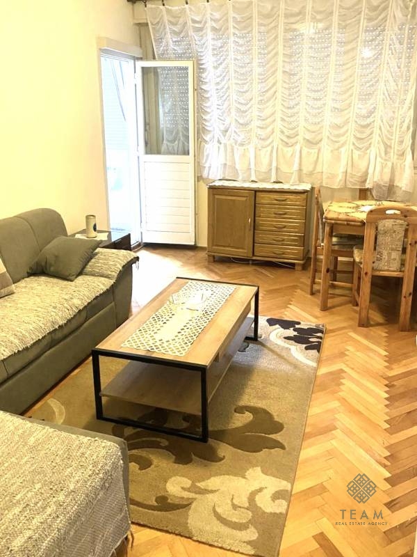 Podgorica, Gintaš, 48m² tek yatak odalı daire