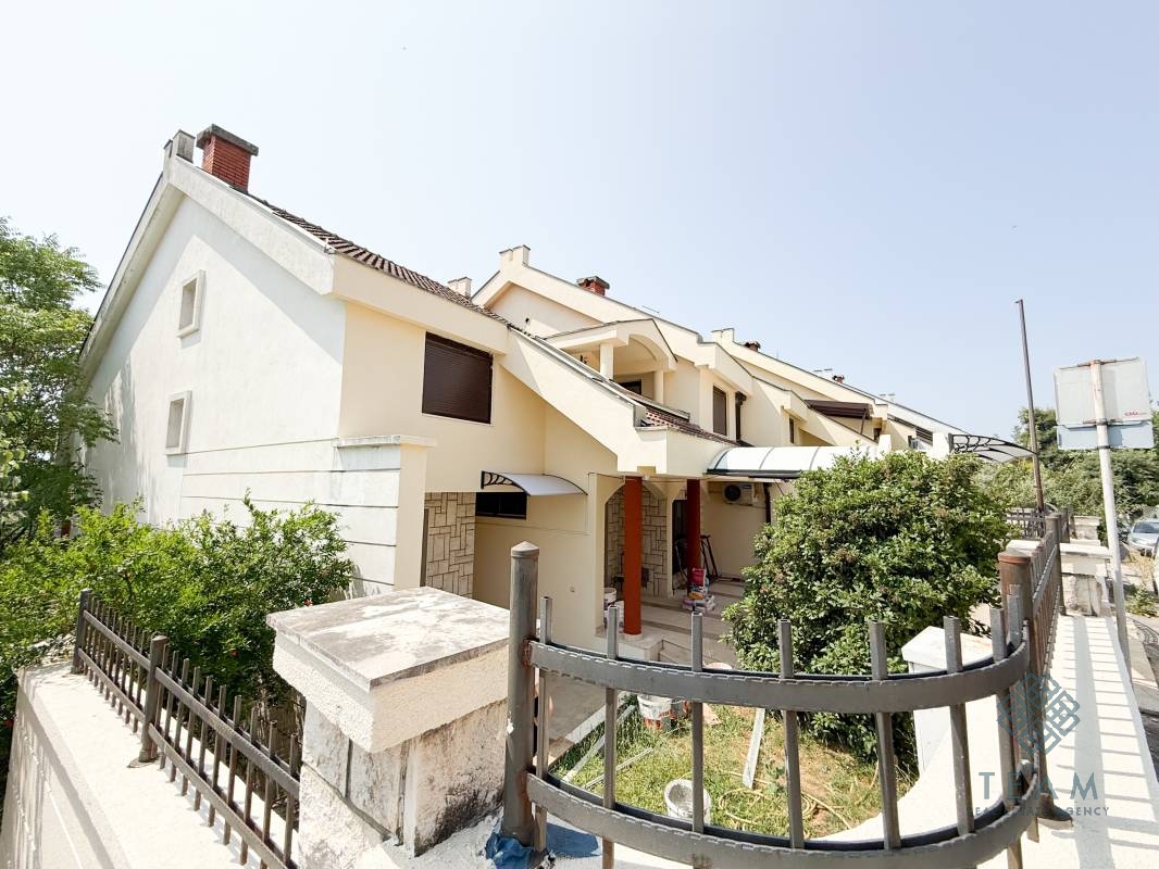 Podgorica, Gorica C, poslovni prostor 460m²