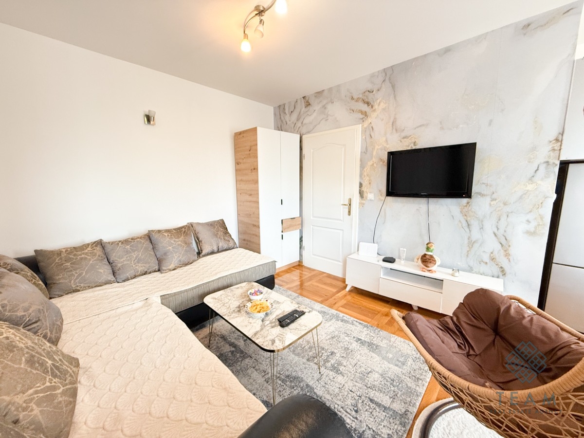 Podgorica, Stari Aerodrom, one-bedroom apartment 40m²