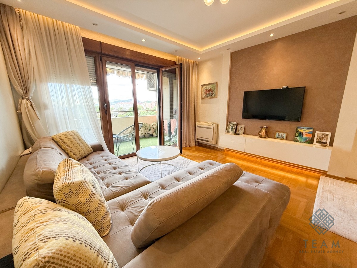 Podgorica, Krivi Most, three-bedroom apartment 97m²