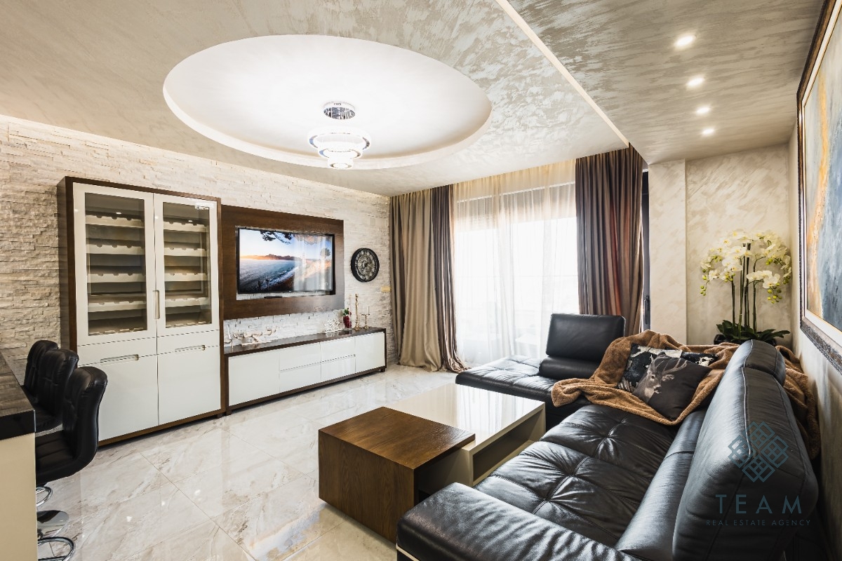 Ulcinj, Pinješ, two-bedroom apartment 88 m²