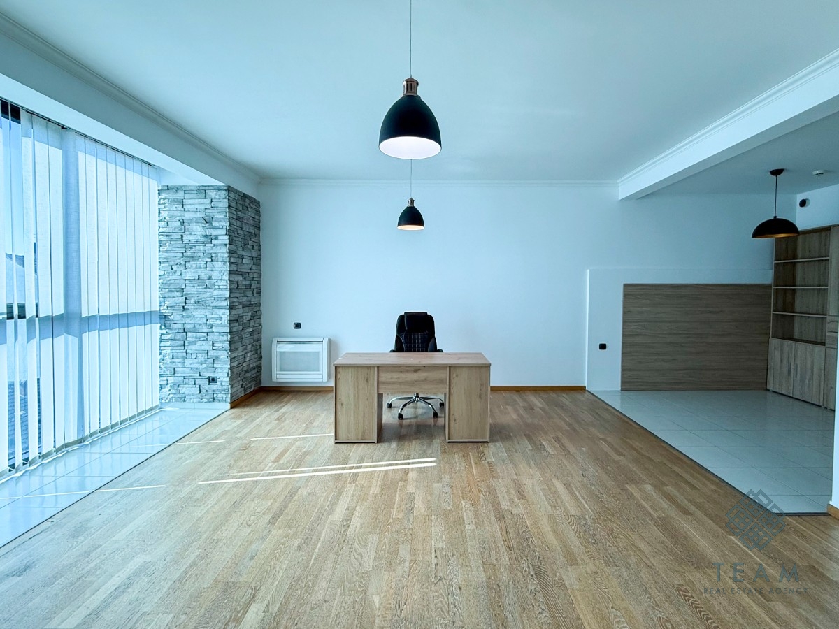 Podgorica, Centar, poslovni prostor 90m²