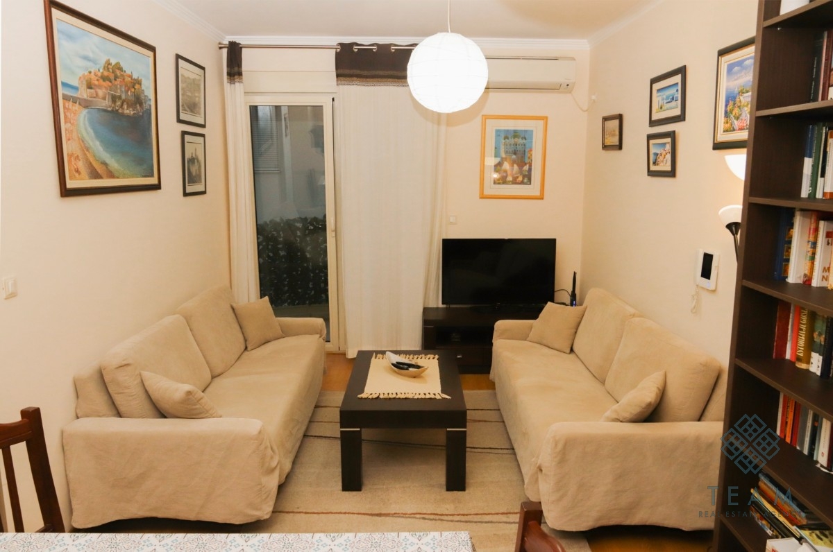 Budva, centar, dvosoban, 50m2
