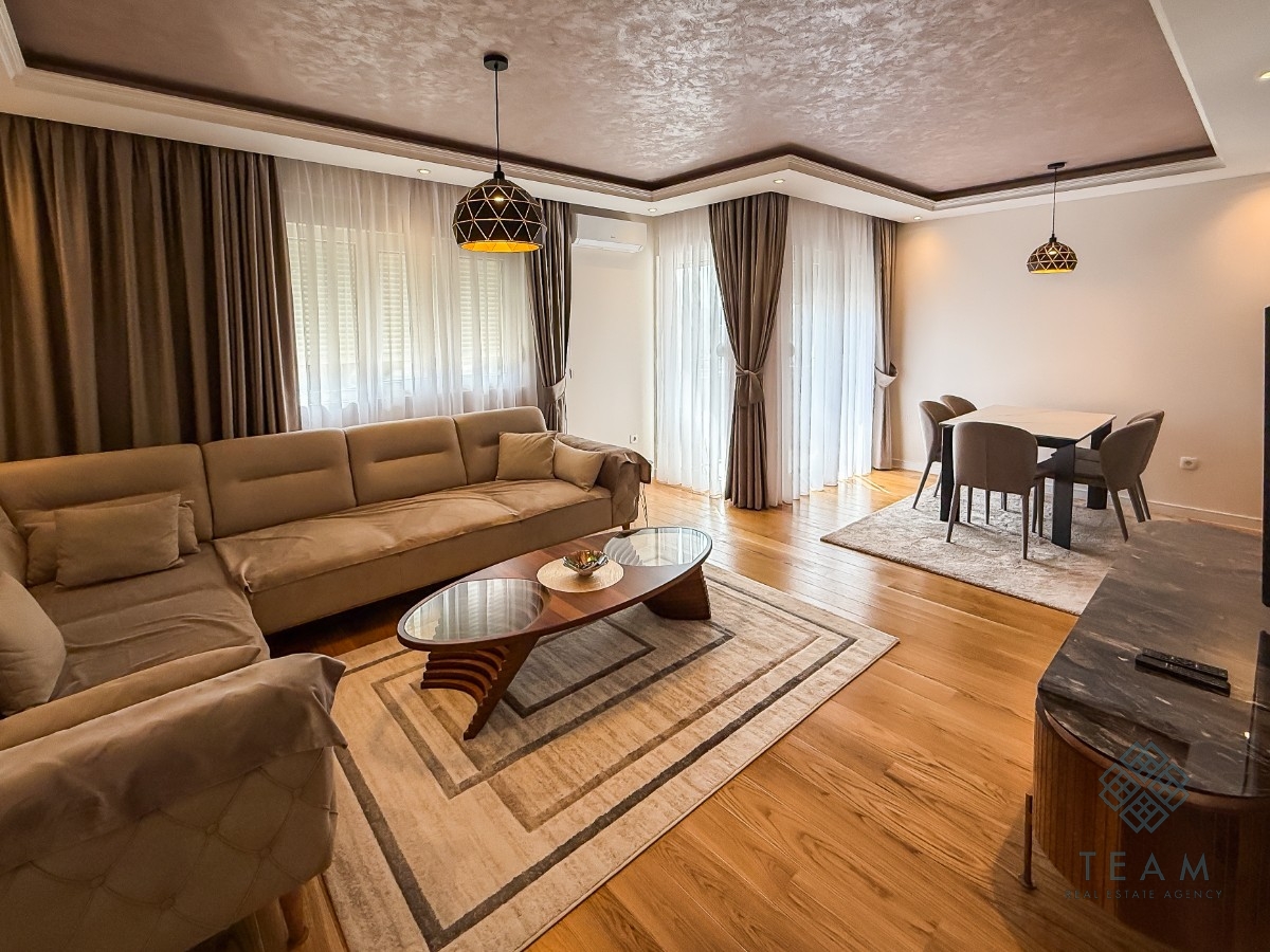 Podgorica, Central Point, three-bedroom apartment 94m²
