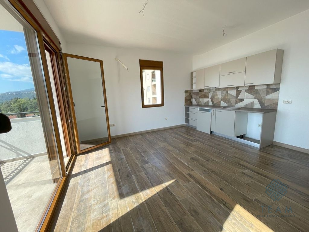 Herceg Novi, Kumbor, 46 m² Tek Yatak Odalı Daire
