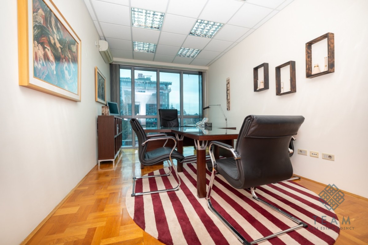 Podgorica, Preko Morače, poslovni prostor 78 m²