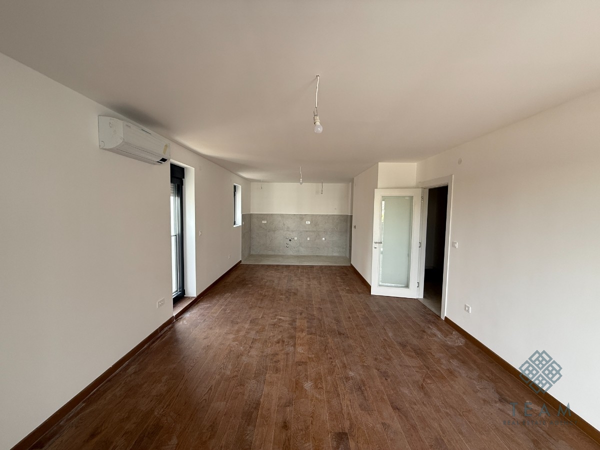 Podgorica, Tološka šuma, trosoban 111 m²