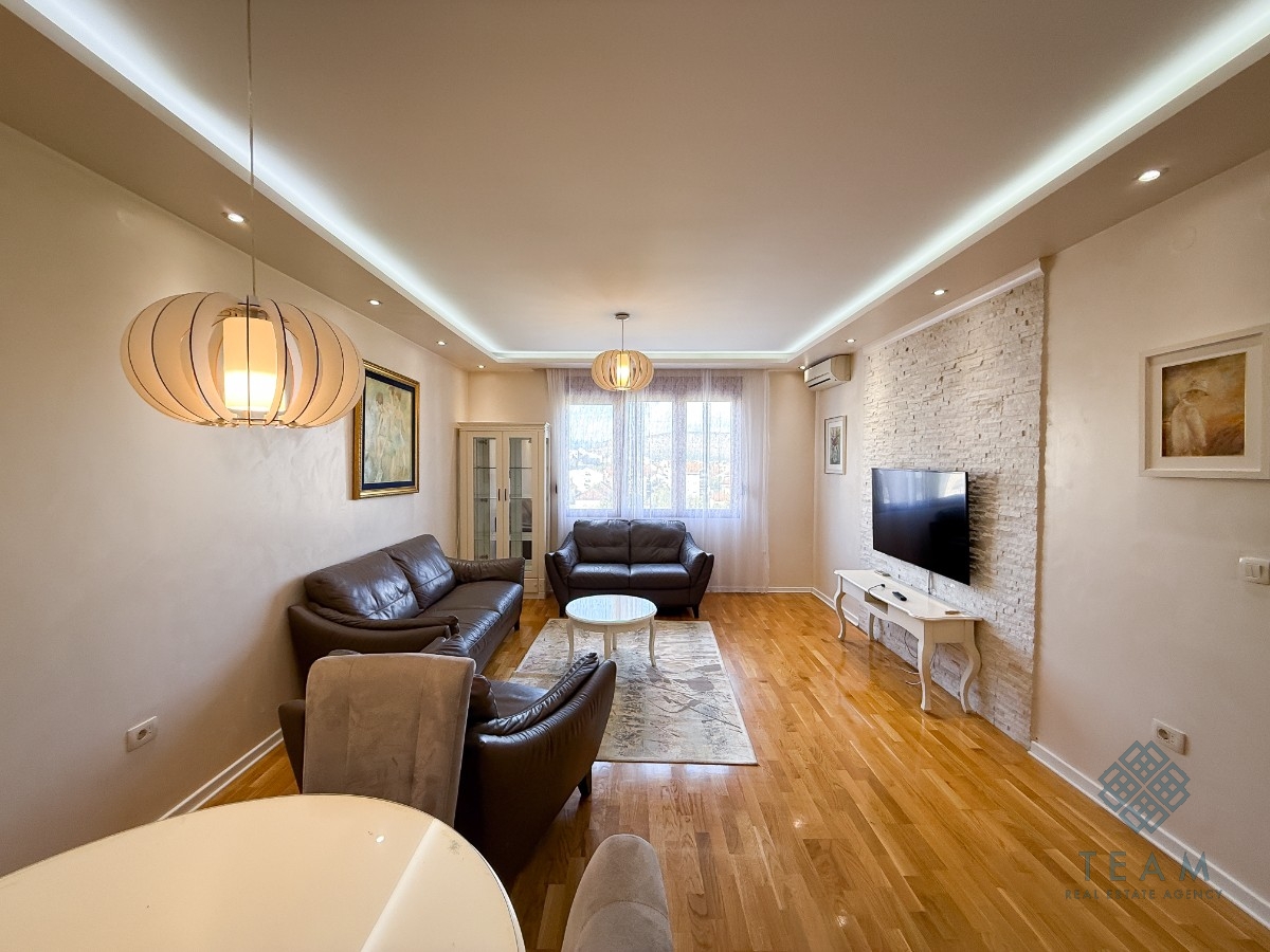 Podgorica, Preko Morače, iki odalı 90 m²