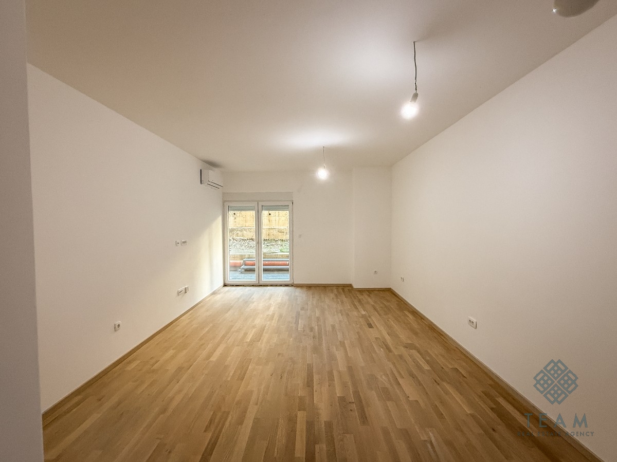 Podgorica, Momišići, one-bedroom apartment 53m²