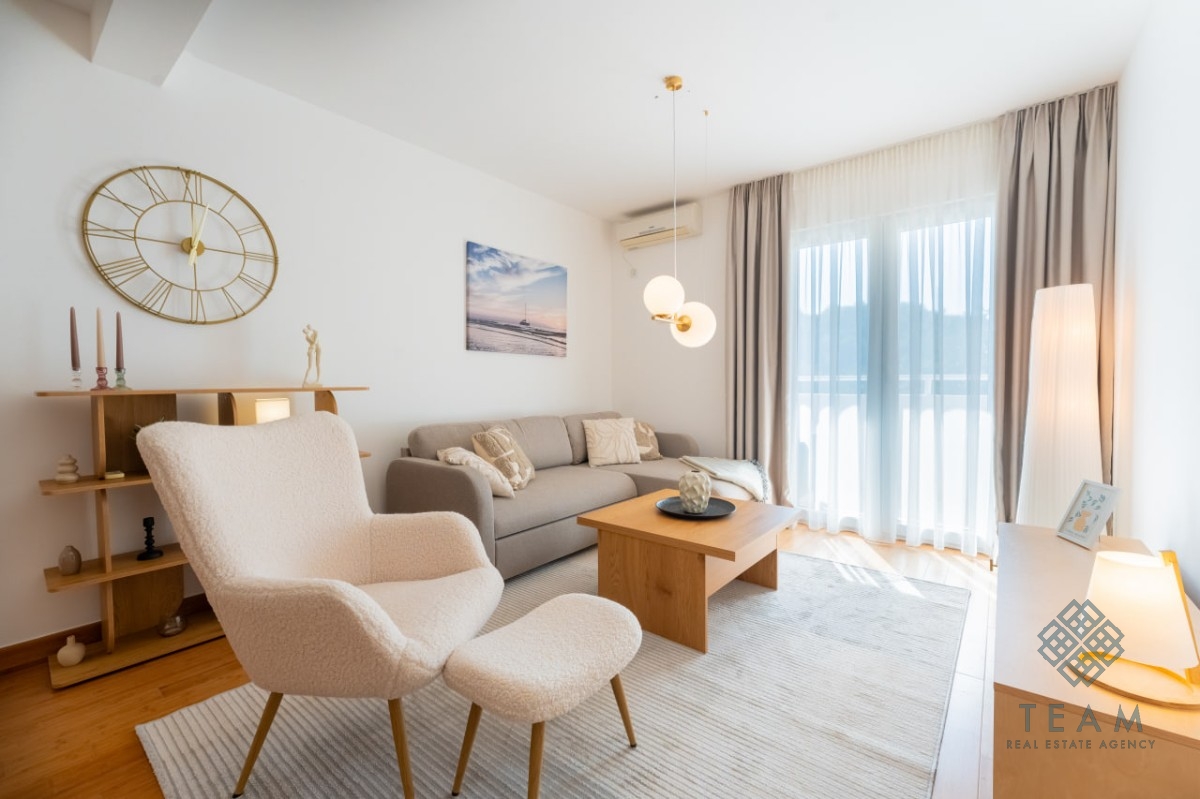 Budva, Pržno, dvosoban stan 68 m²