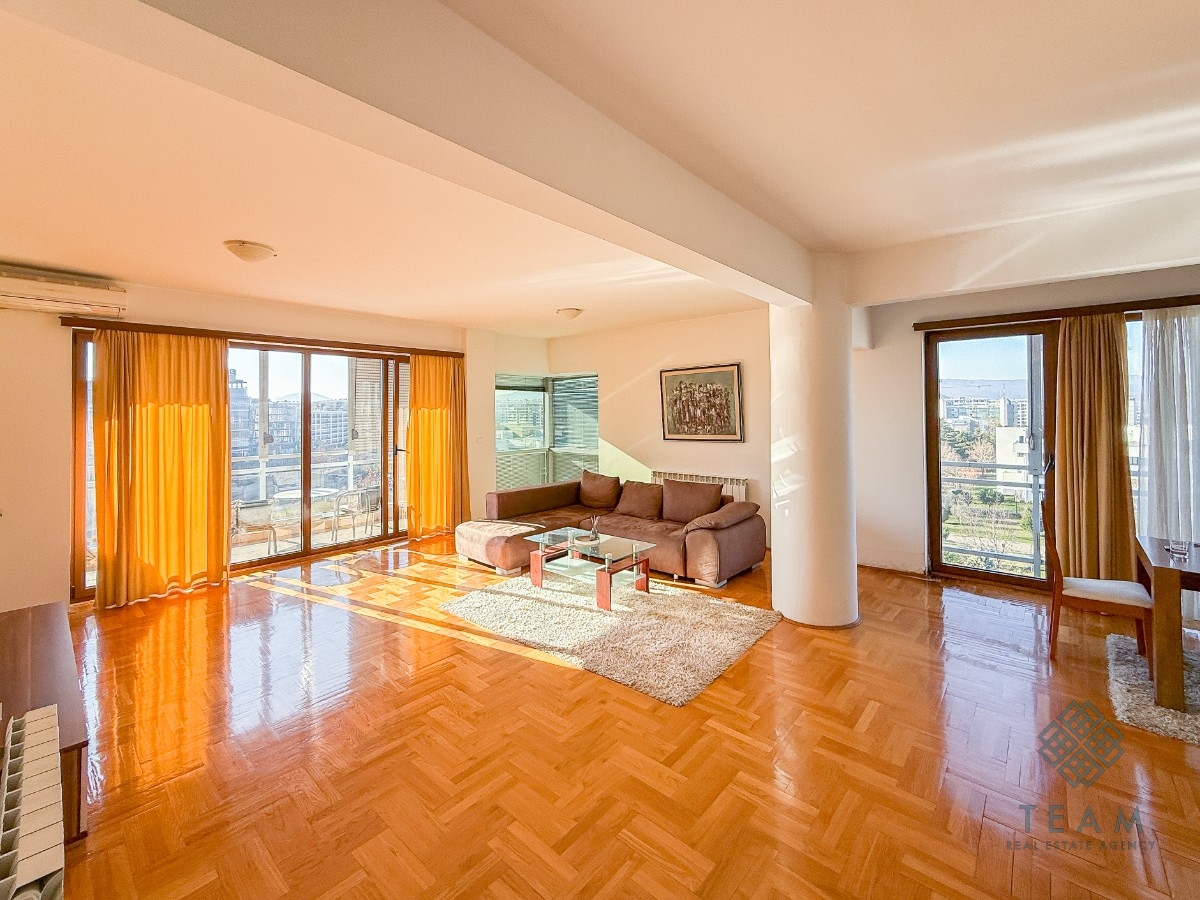 Podgorica, Preko Morače, dvosoban stan 100 m²