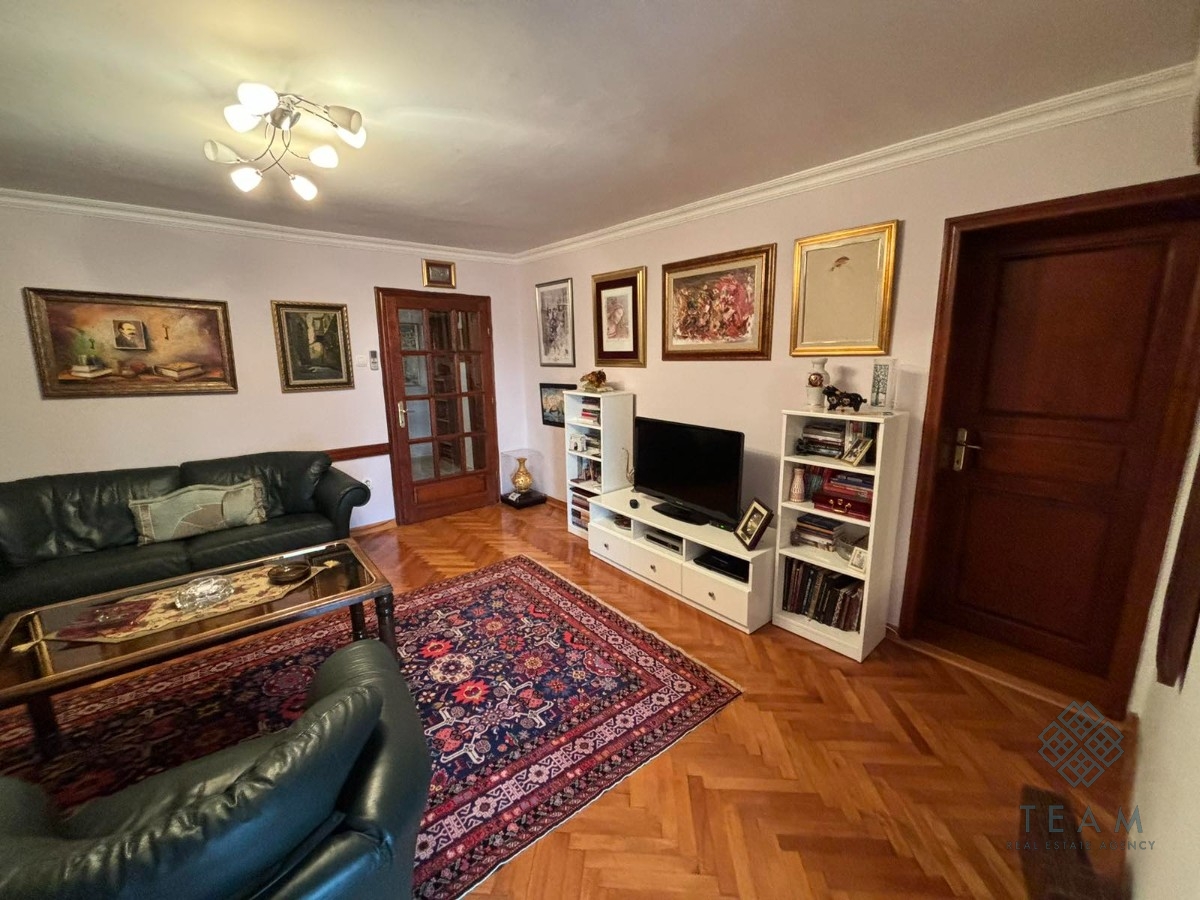 Bar, Sutomore, dvosoban stan 117 m²