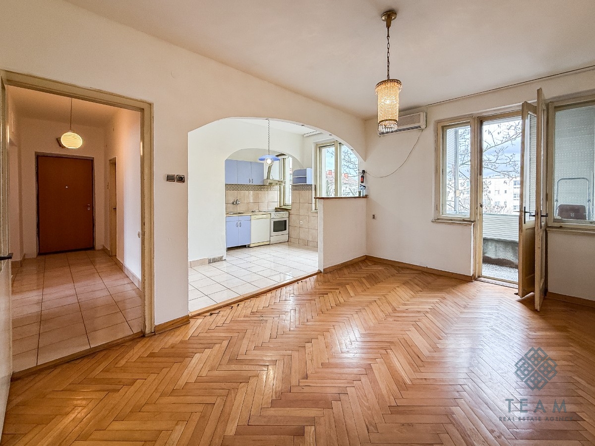 Podgorica, Centar, dvosoban stan 90 m²