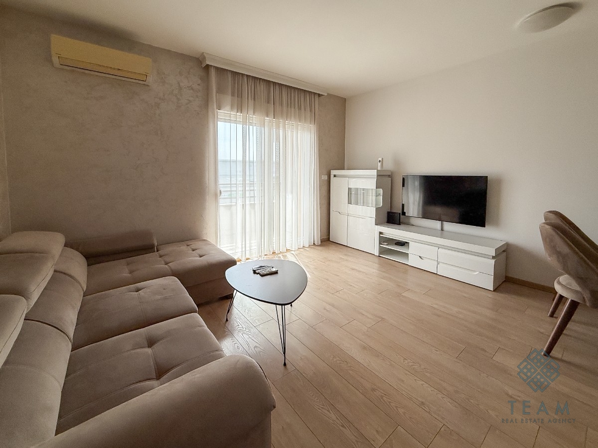Podgorica, City Kvart, dvosoban stan 75 m²