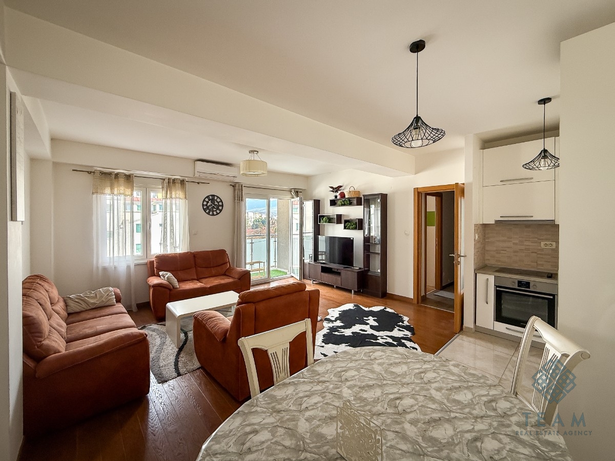 Podgorica, Pod Ljubović. dvosoban stan 65 m²