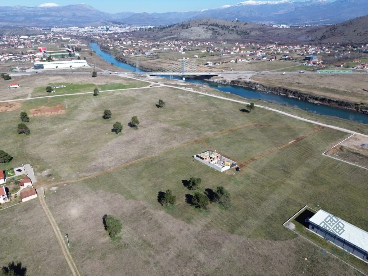 Подгорица, Донья Горица, земельный участок 2360 м²