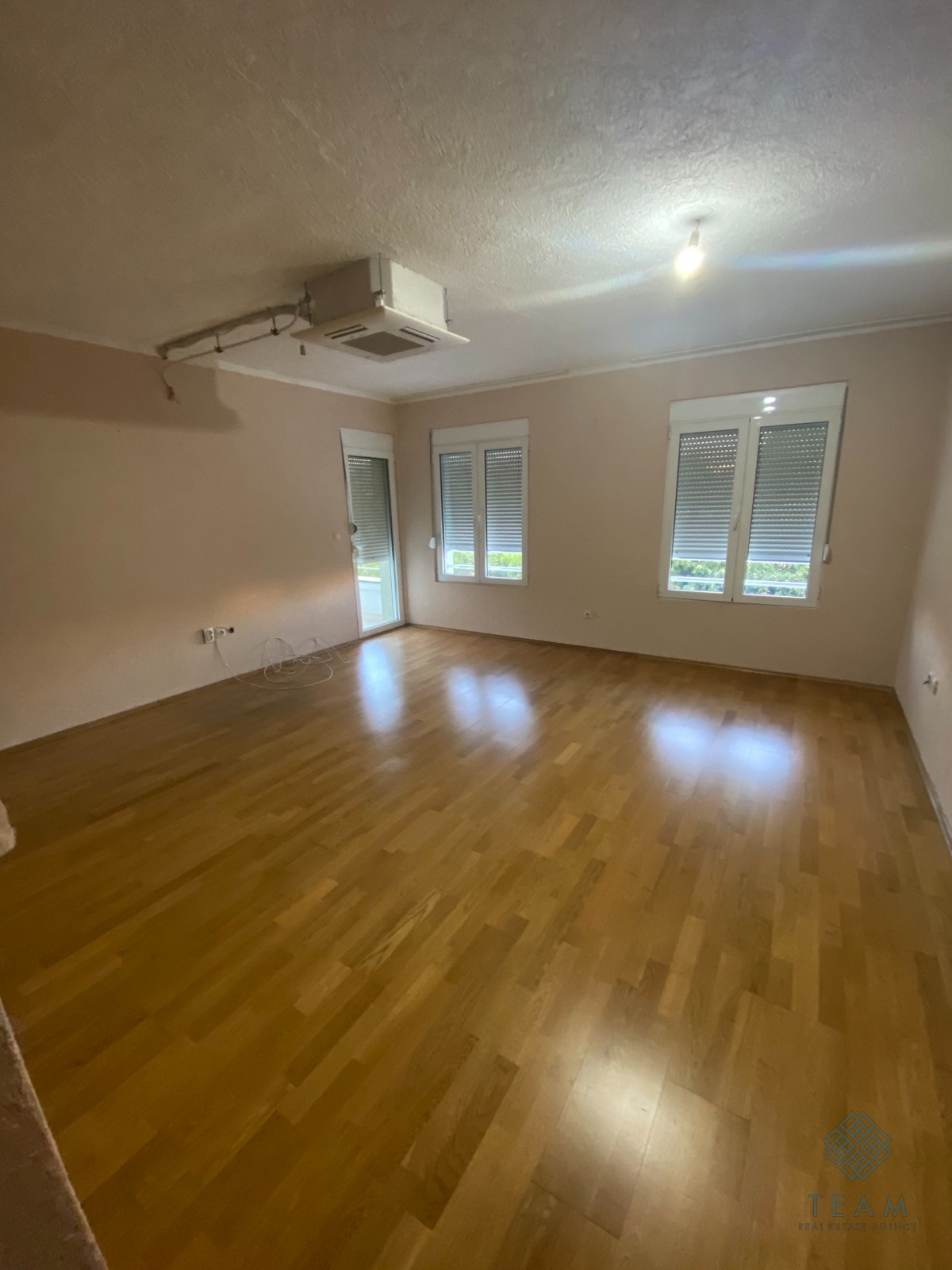 Podgorica, Ljubović altı, iki odalı daire 69 m²