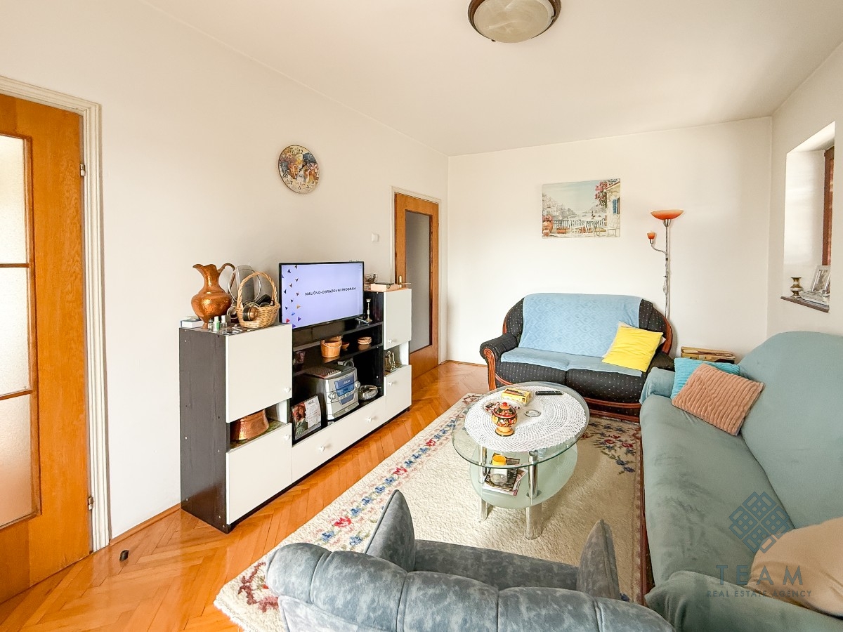 Podgorica, Stari Aerodrom, dvosoban 76 m²