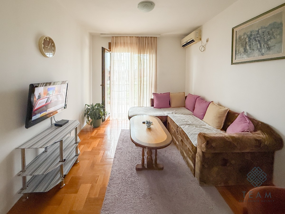 Podgorica, Stari Aerodrom, one-bedroom apartment 47 m²