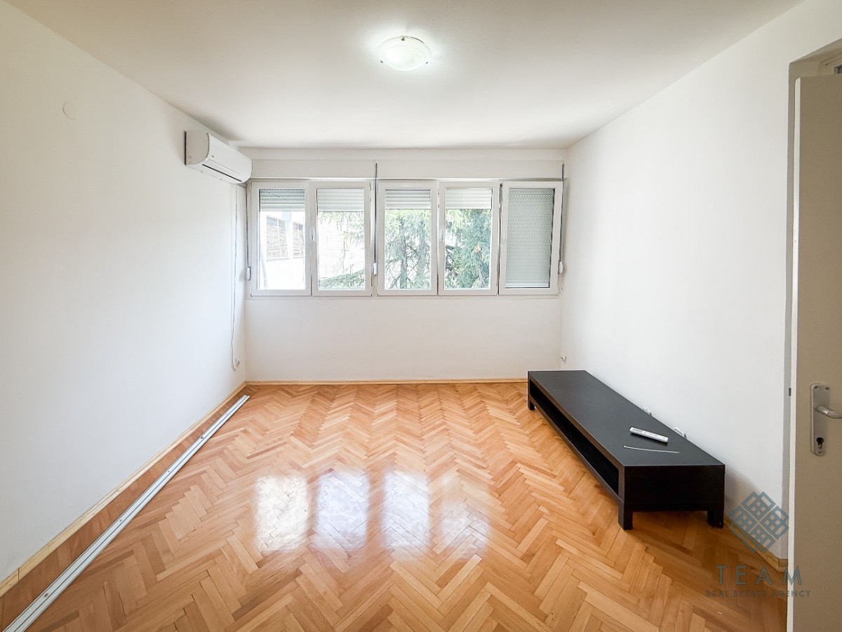 Podgorica, Stara Varoš, Studio apartment 34 m²