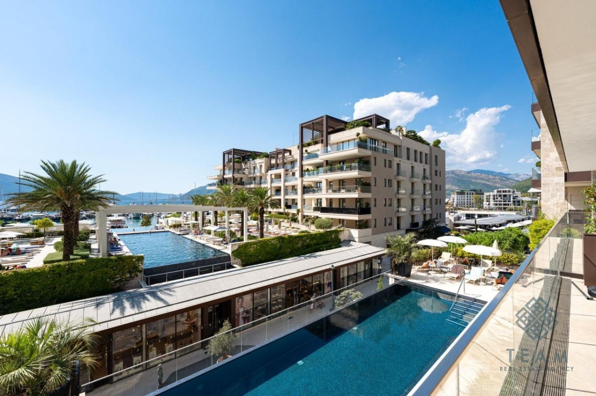 Tivat, Porto Montenegro, dvosoban stan 175 m²