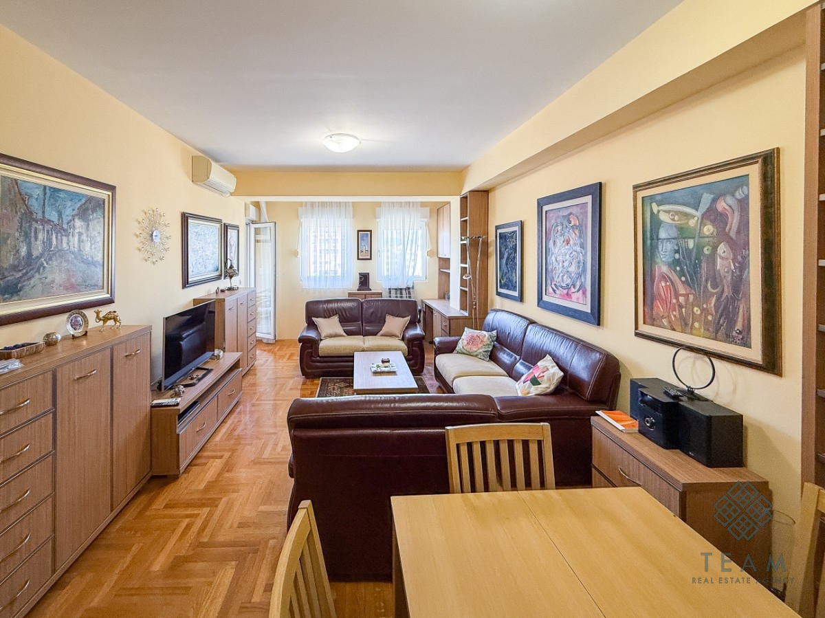 Podgorica, City Kvart, dvosoban stan 75 m²