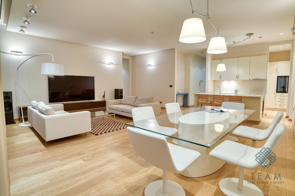 Podgorica, Capital Plaza, dvosoban stan 120 m²