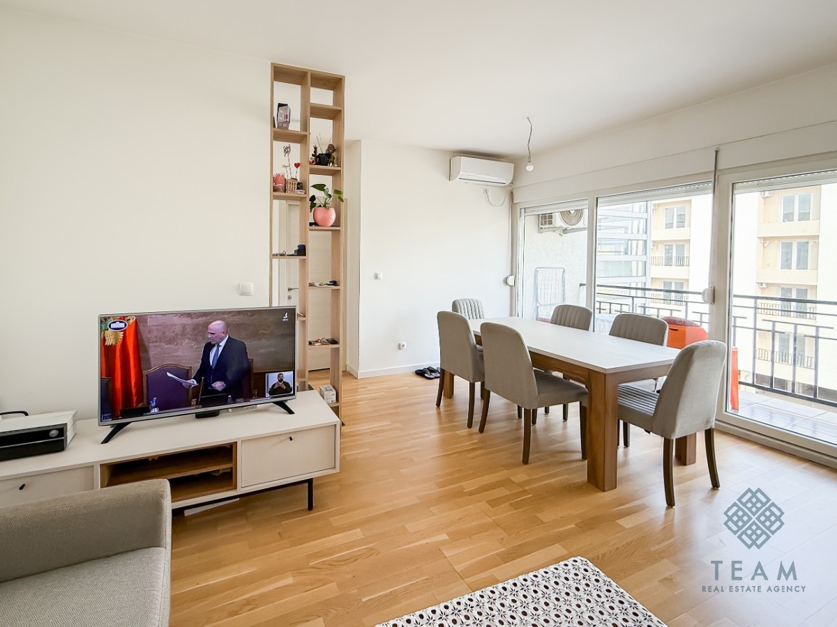 Podgorica, Stari Aerodrom, dvosoban stan 59 m²